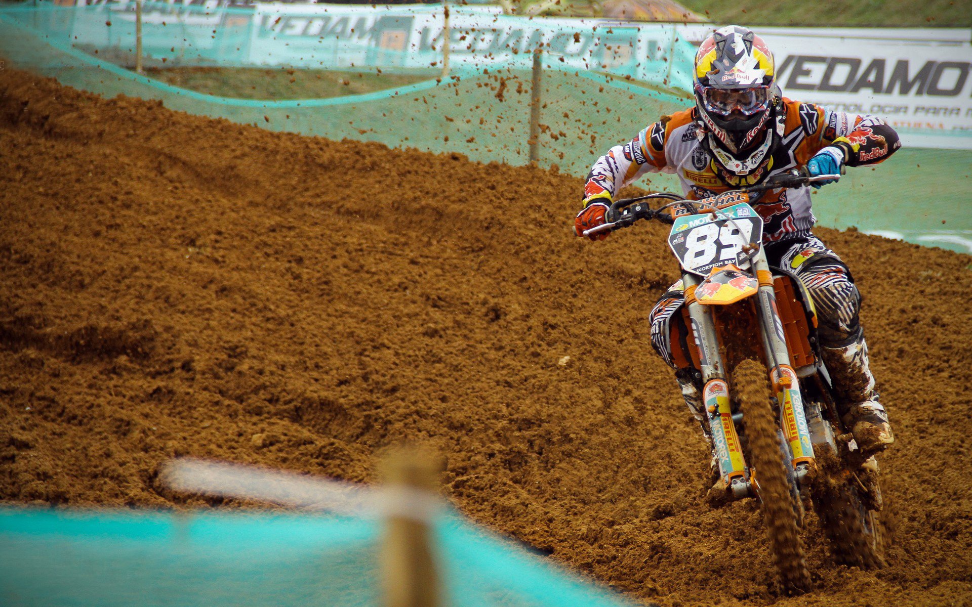 _快船队在主场大胜，士气高涨_，快船主场叫啥