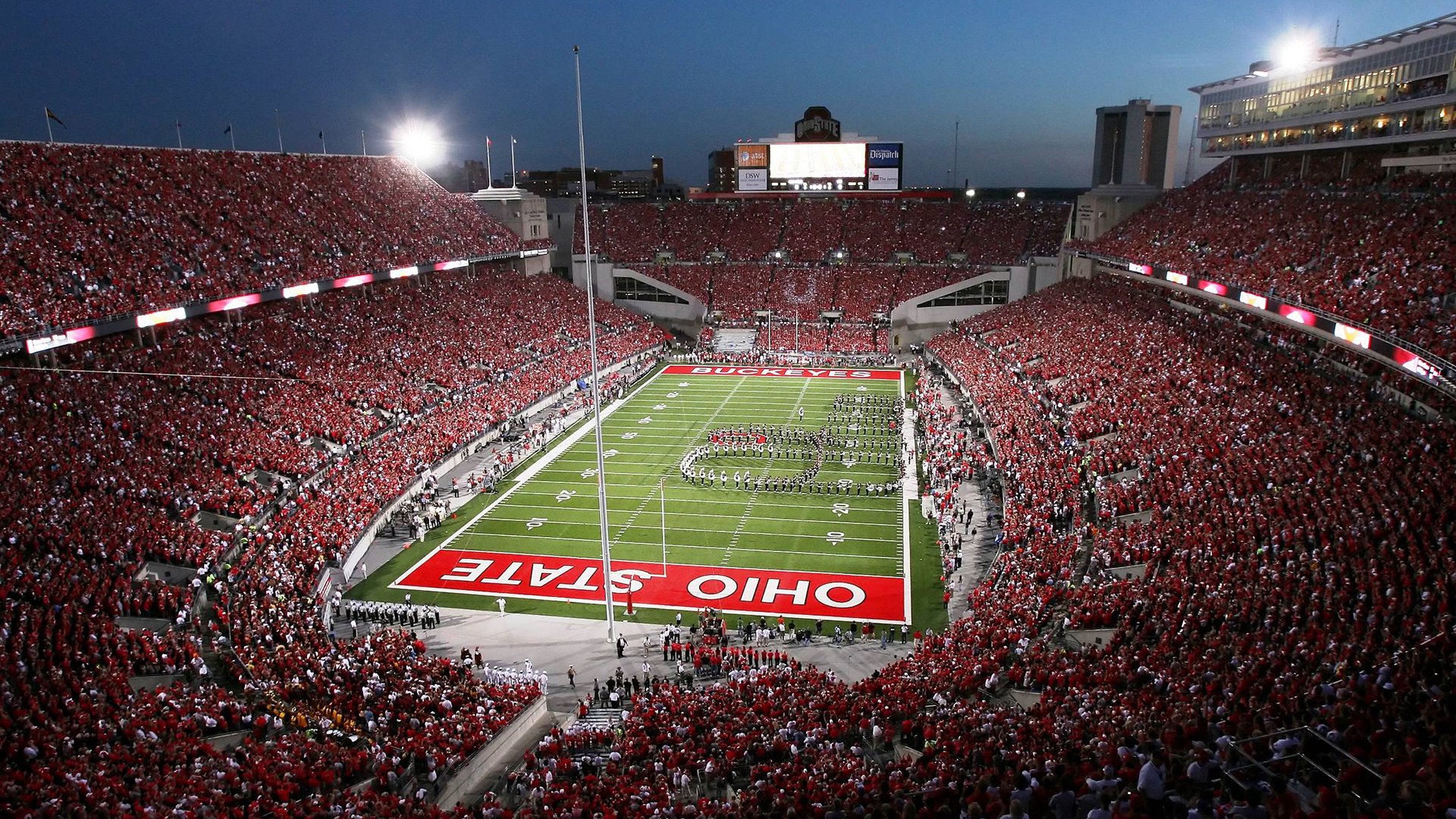 _快船队在主场大胜，士气高涨_，快船主场叫啥